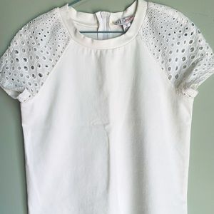 Made For Impulse Fashion Week women’s White T shirt size XS